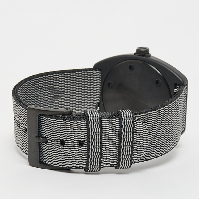 Nixon Light-Wave all black Schwarz 2158 2
