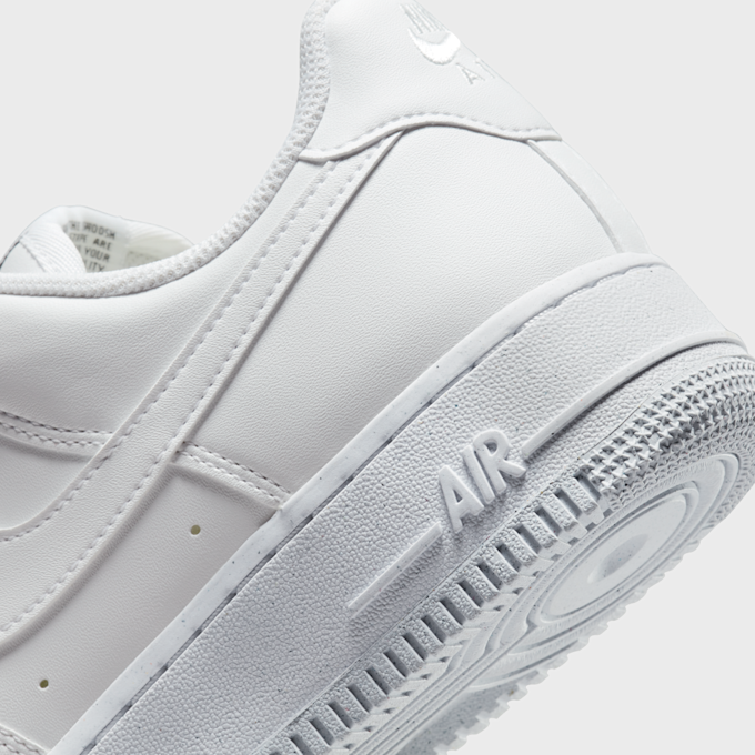 Nike   WMNS Air Force 1 '07 Next Nature biały 3320 8