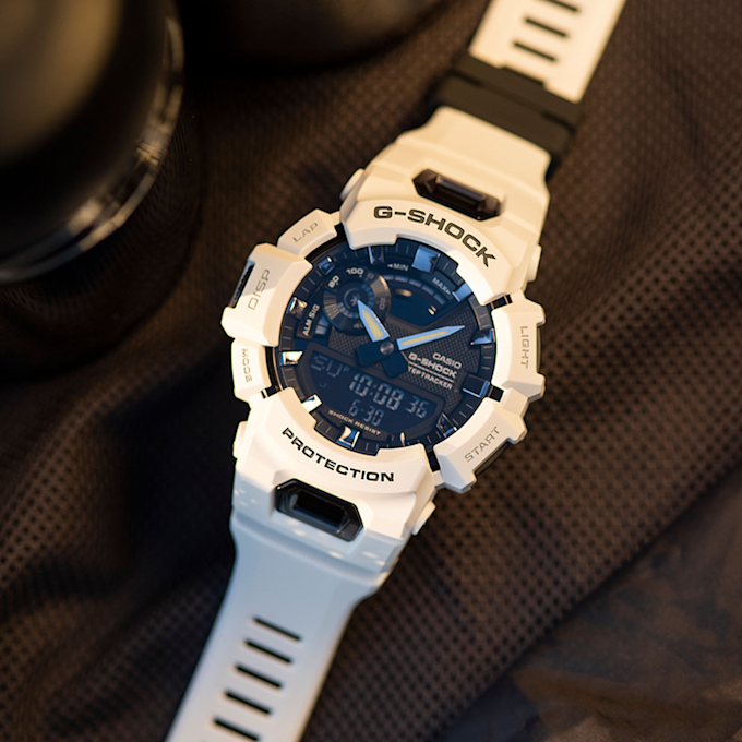 G-SHOCK Classic GBA-900-7AER bianco 9666 4