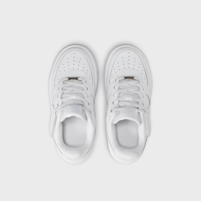 Nike   Air Force 1 LV8 Enfants blanc 11084 6