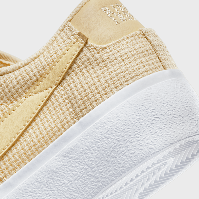 Nike Blazer Low Platform ESS grün 16810 8