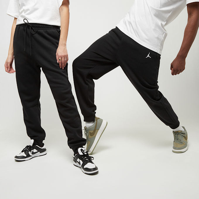 Jordan Essential Fleece Pants schwarz 16861 1