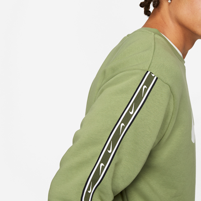 Nike Sportswear Repeat Men's Fleece Sweatshirt Grün 17010 4