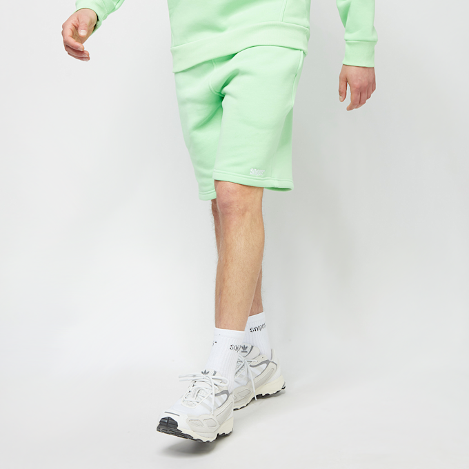 SNIPES Small Logo Essential Sweat Shorts light green Grün 17827 1