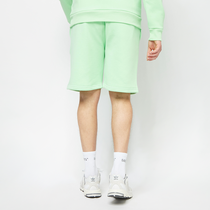 SNIPES Small Logo Essential Sweat Shorts light green Grün 17827 2