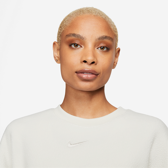 Nike Sportswear Plush Women's Mod Crop Crew-Neck Sweatshirt beige 14685 3
