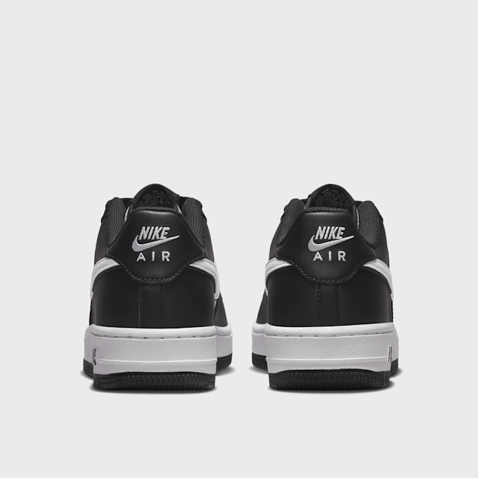 Nike   Air Force 1 LV8 (GS) czarny 20989 5