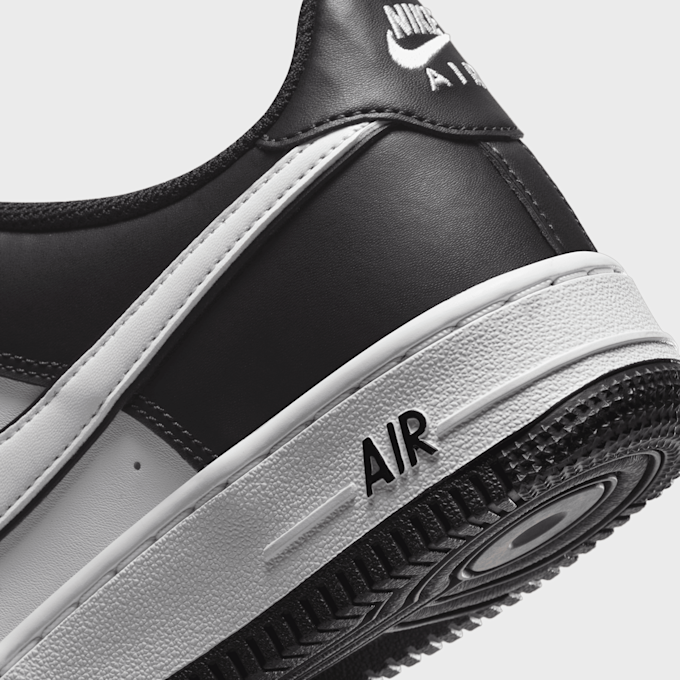 Nike   Air Force 1 LV8 (GS) czarny 20989 8