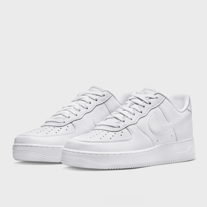 Nike Air Force 1 '07 Fresh "Triple White" beige 26444 3