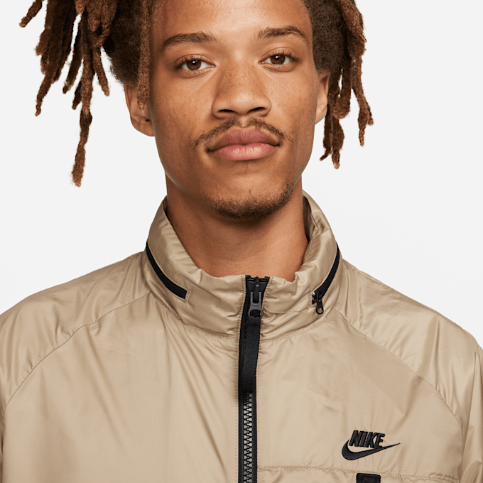 Nike   Sportswear Tech Woven N24 Packable Lined Jacket beige 27421 3