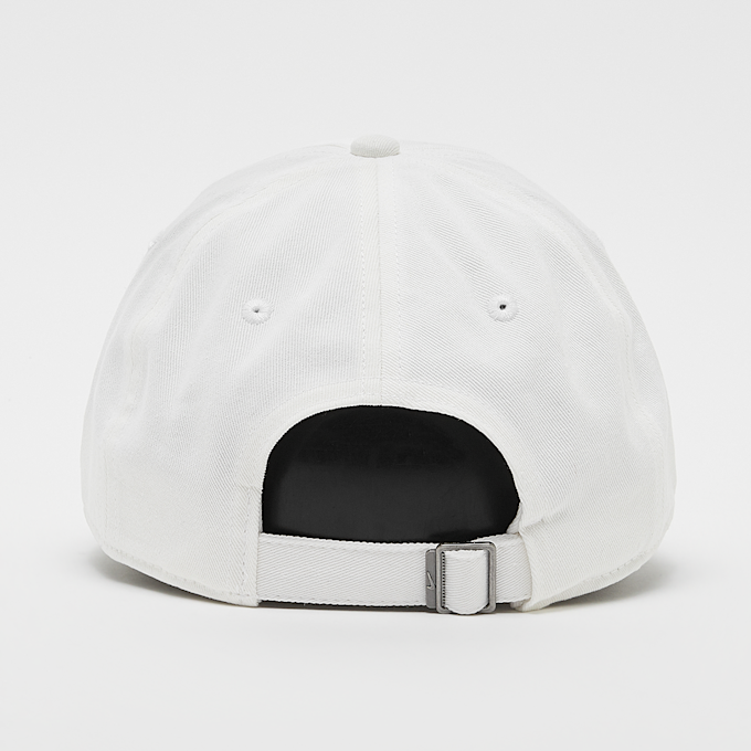 Nike   Club Cap Unstructered Futura Wash bianco 27688 2