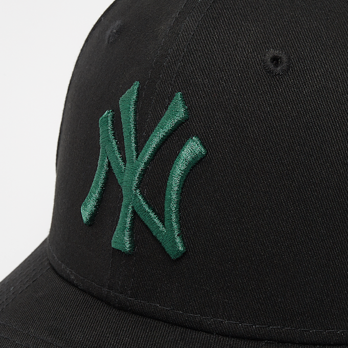 New Era 9Forty League Essential MLB New York Yankees Schwarz 23259 4