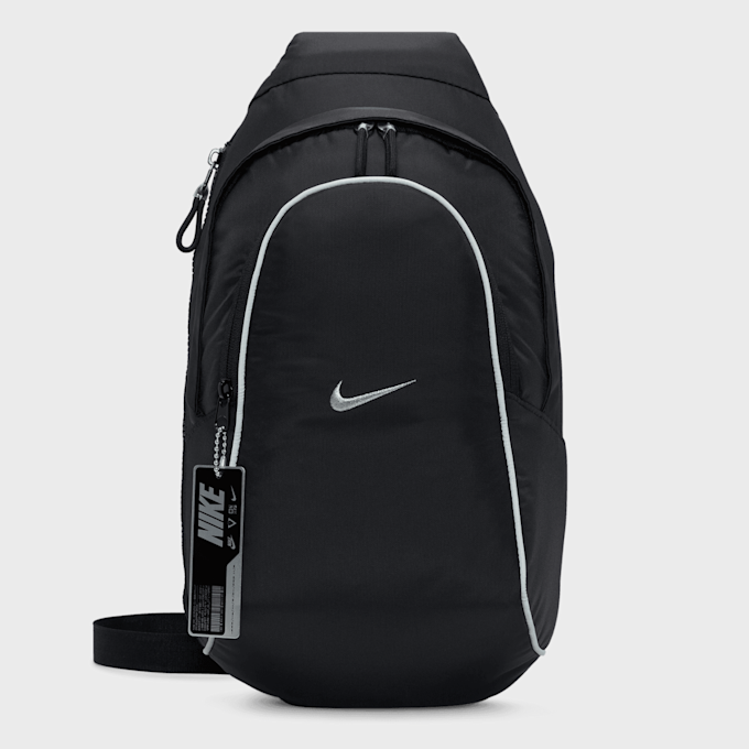 Nike Sportswear Esssentials schwarz 24324 1