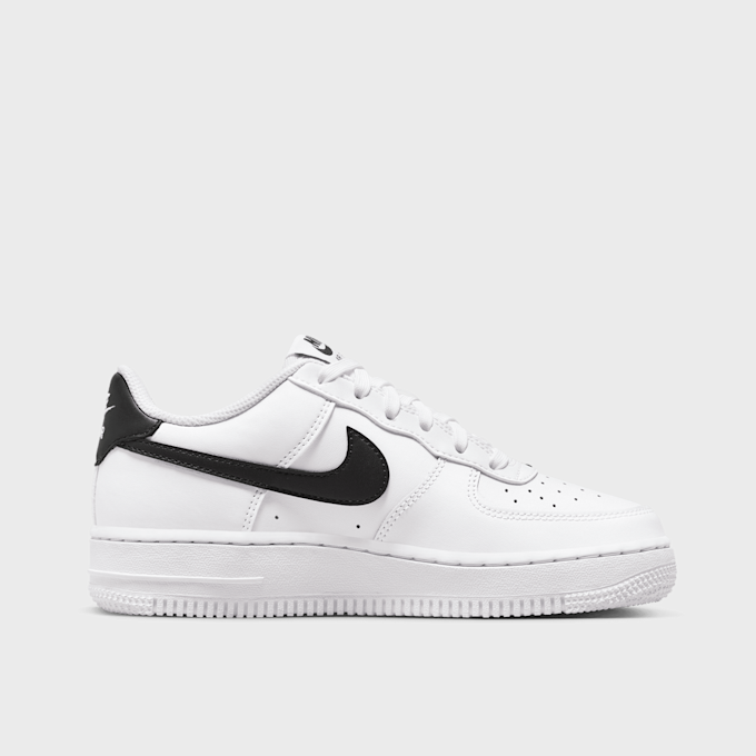 Nike   Air Force 1 LV8 2 (GS) biały 25461 2