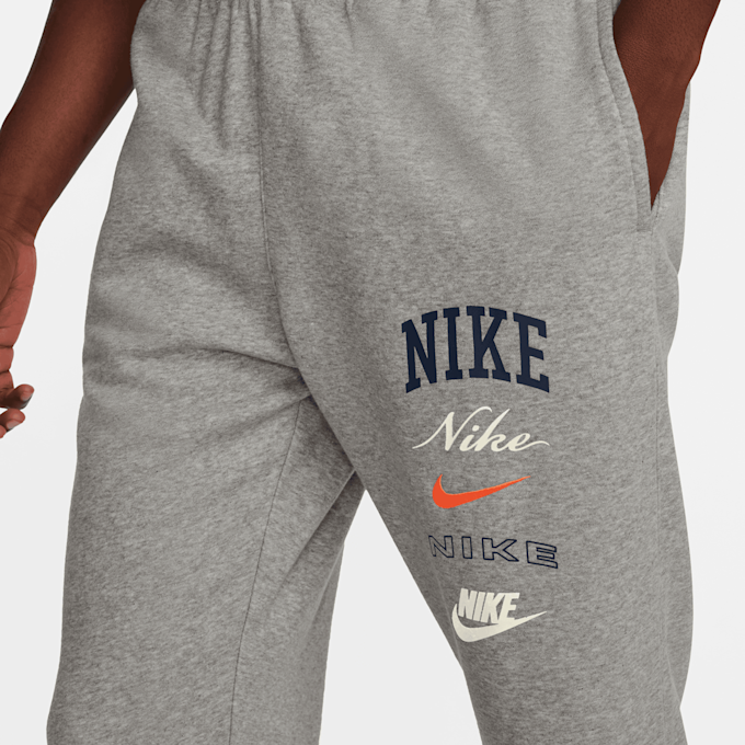 Nike   Club Fleece Cuffed Pants Stack Graphics siva 28372 3