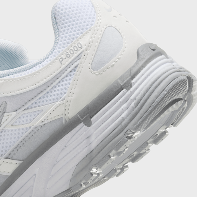 Nike   P-6000 weiß 28442 8