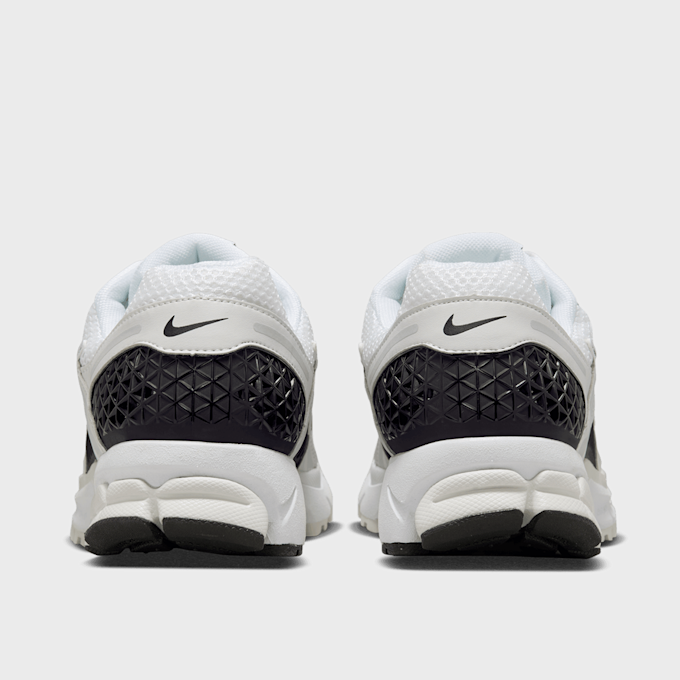 Nike   Zoom Vomero 5 branco 28738 5