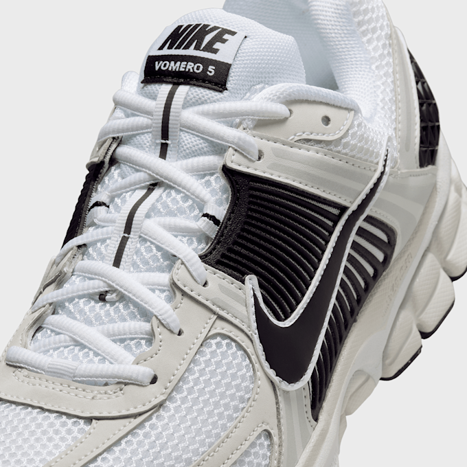 Nike   Zoom Vomero 5 branco 28738 7