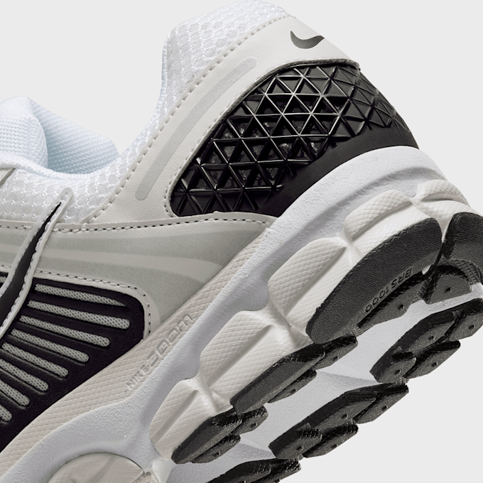 Nike   Zoom Vomero 5 branco 28738 8