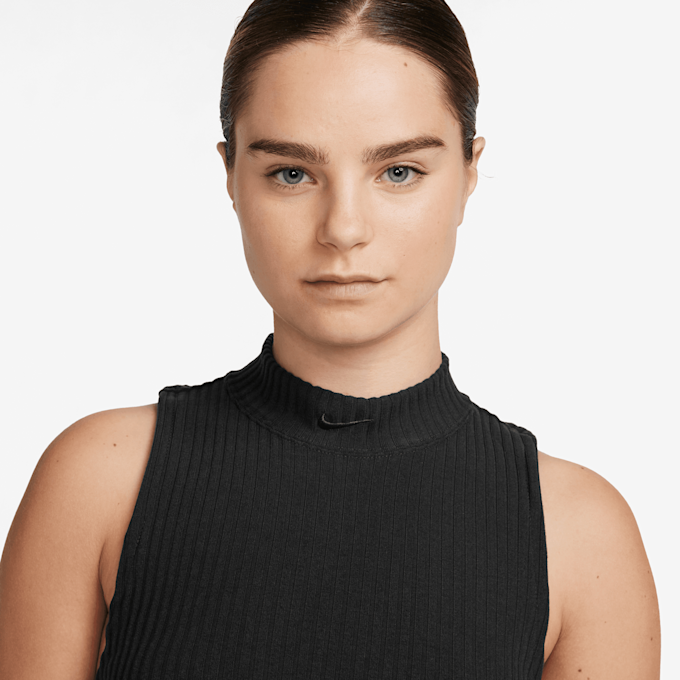 Nike   Sportswear Chill Knit Rib Crop Tanktop negro 30942 3