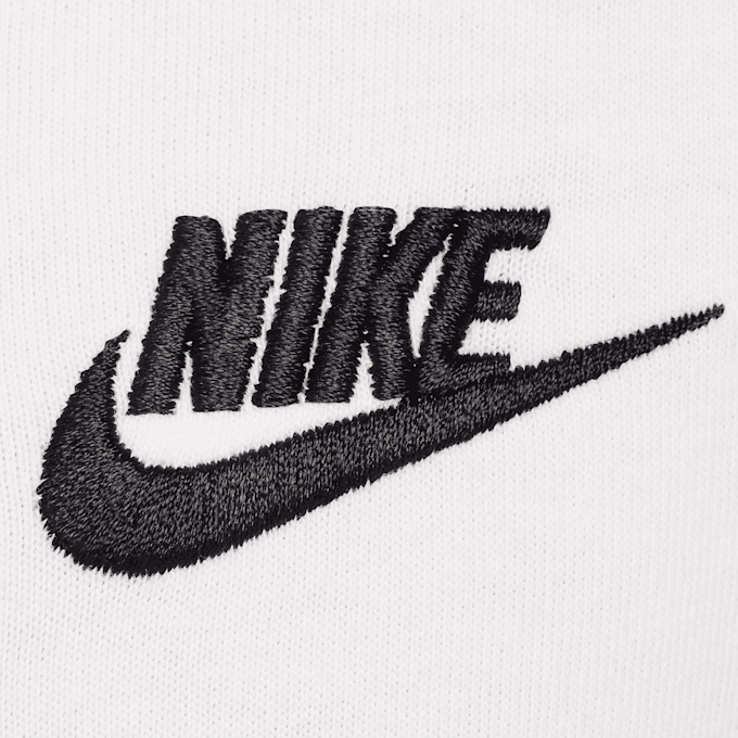 Nike   Sportswear Tee biały 29971 4