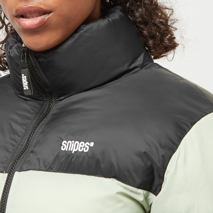 SNIPES Small Logo Esssential Puffer Jacke grün 32997 3