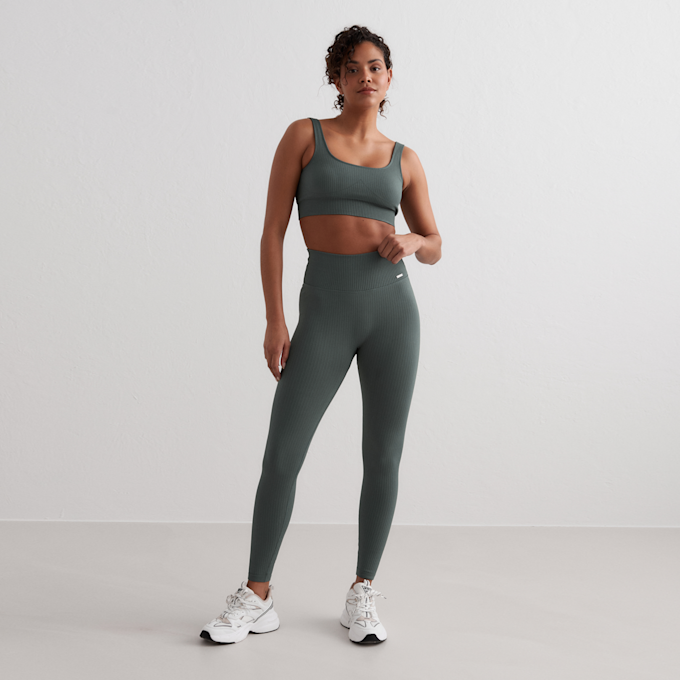aim'n Ribbed Seamless Bra verde 33381 4