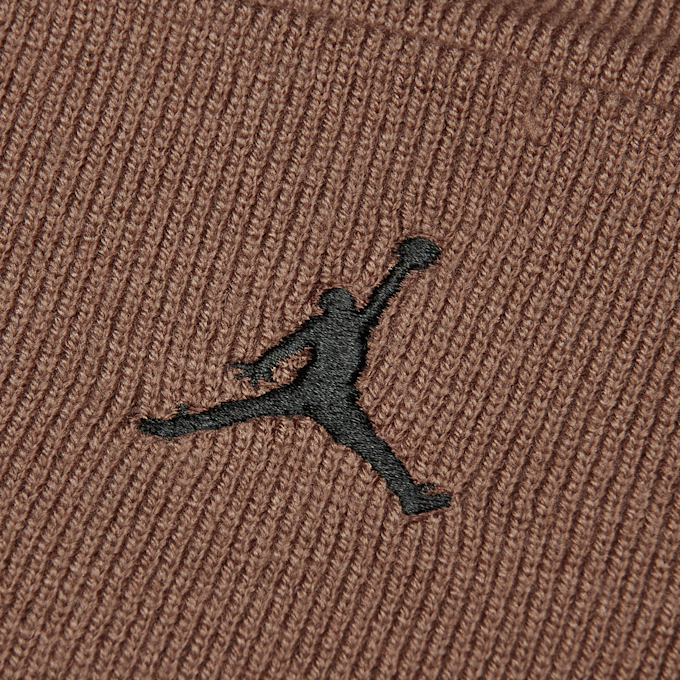 Jordan Peak Essential Beanie Braun 41984 3