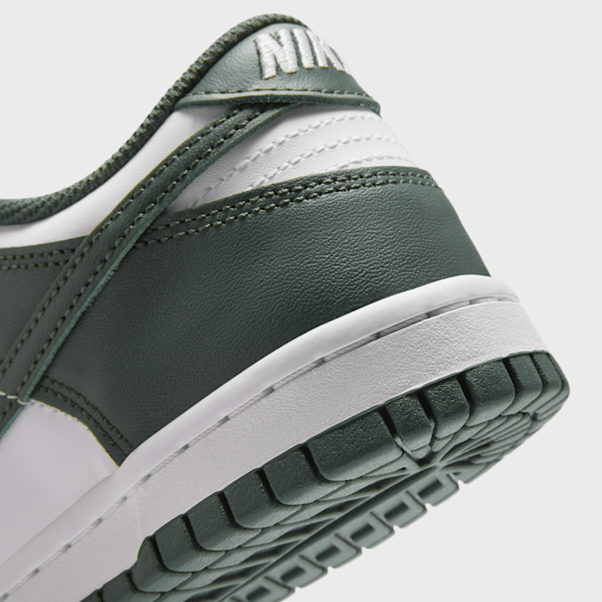 Nike Dunk Low (GS) grün 43673 8