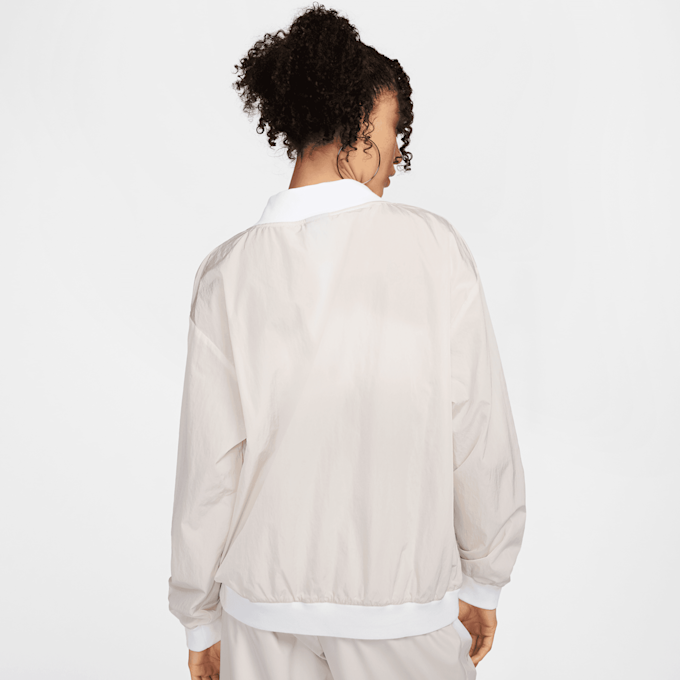 Nike   Sportswear Essential Woven UV Longsleeve Vneck Crew beige 47027 2