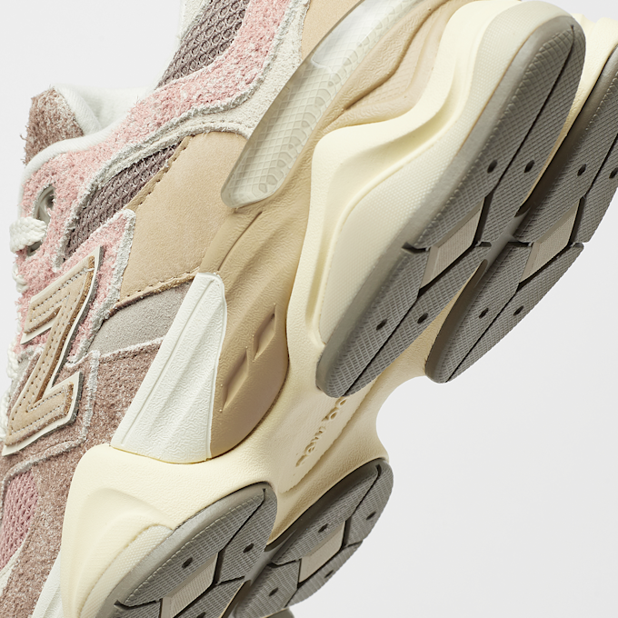 New Balance 9060 višebojno 42110 6