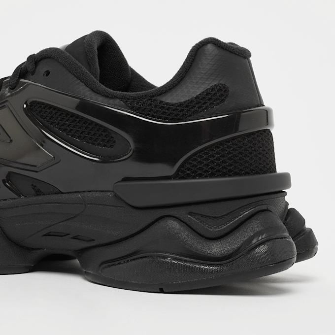 New Balance 9060 noir 42119 6