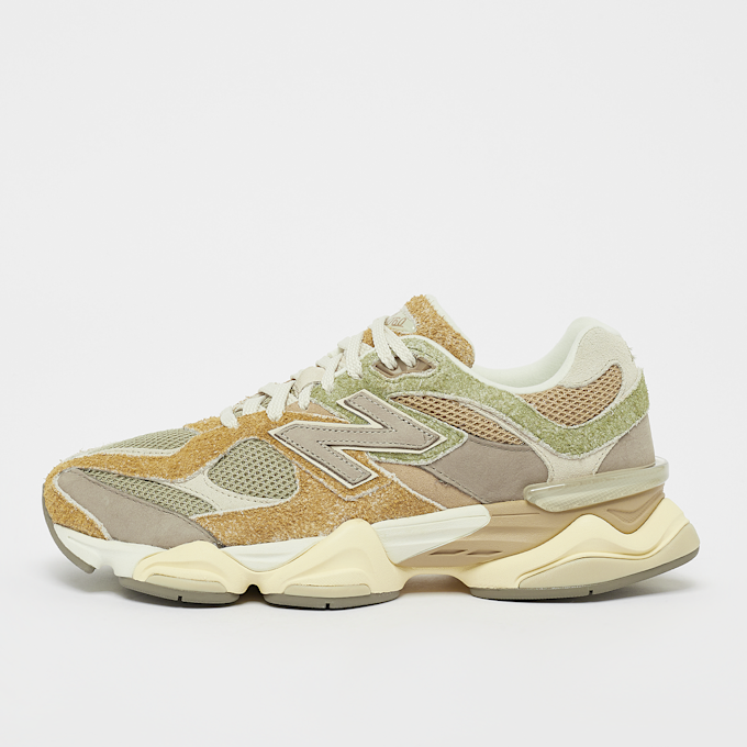 New Balance 9060 beige 42129 1