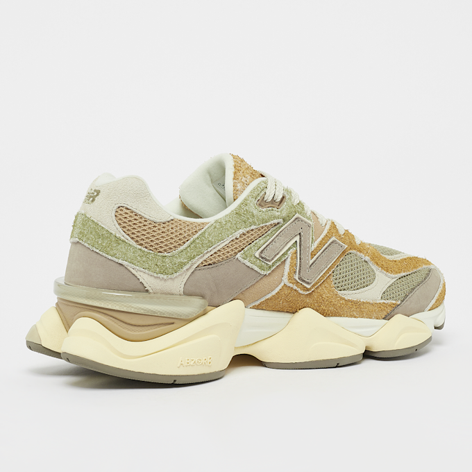 New Balance 9060 beige 42129 3