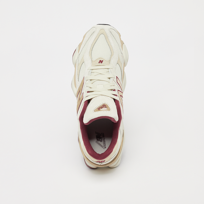 New Balance 9060 bež 42230 5