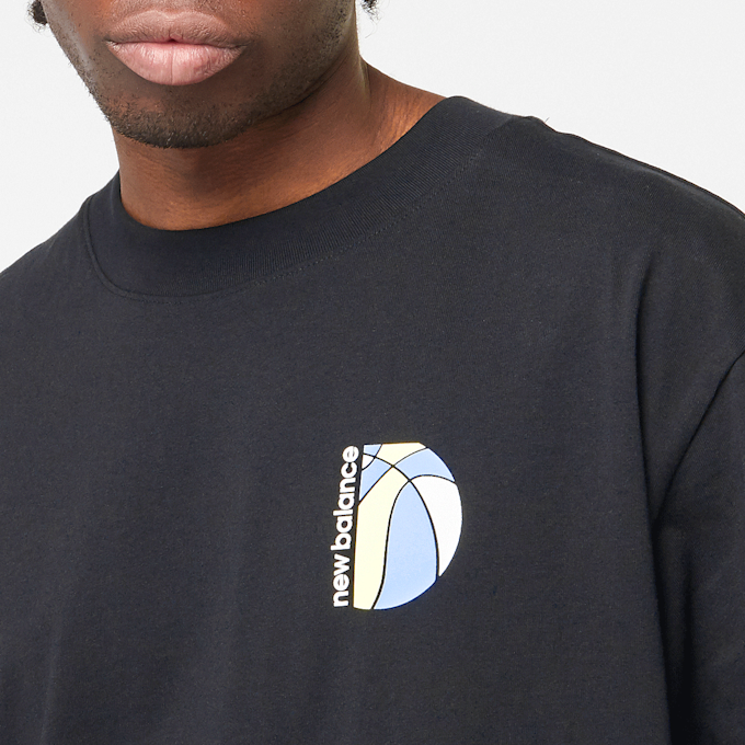 New Balance Hoops Mosaic Court Graphic T-Shirt preto 42200 3