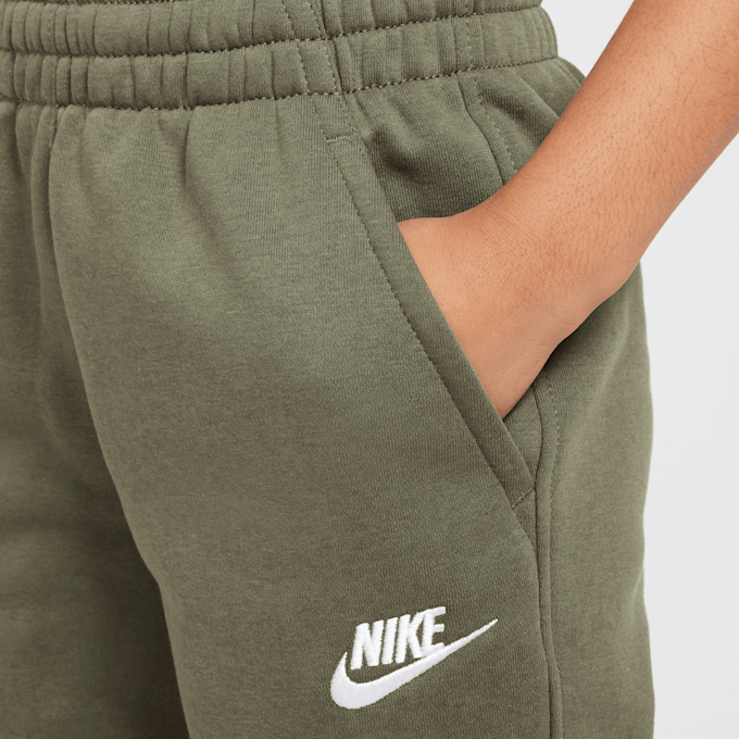 Nike Sportswear Club Fleece Jogger Grün 42395 4