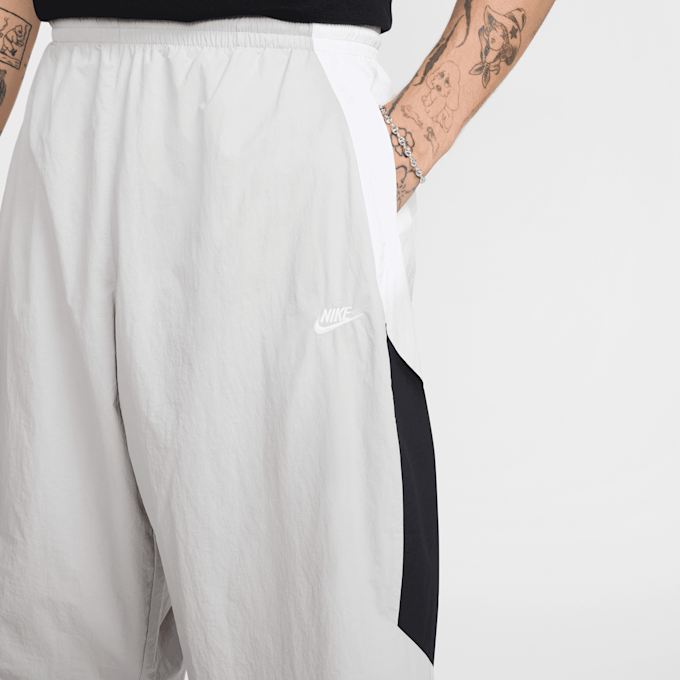 Nike Club Woven Oversized Track Pants Grigio 42584 3