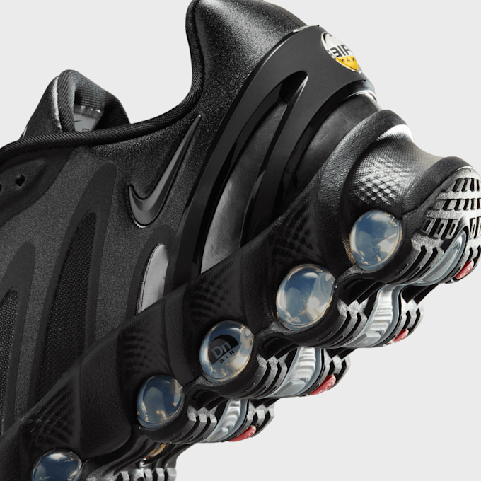 Nike   Air Max Dn8 preto 42692 8