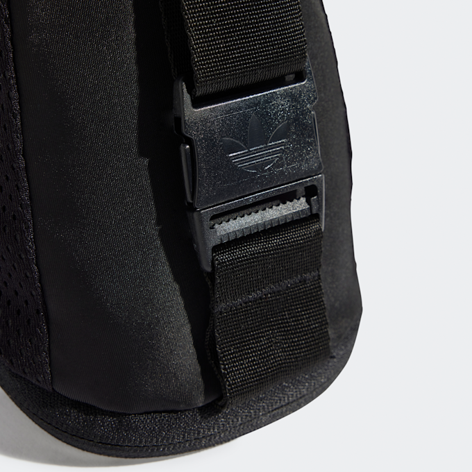 adidas Originals Adicolor pequeño bolso de hombro negro 45996 6