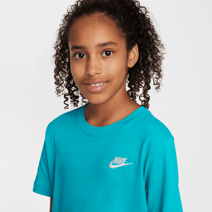 Nike Junior Sportswear Tee EMB Futura Low Brand Read blau 46593 3
