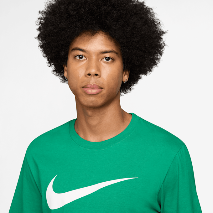 Nike   Sportswear Tee Icon Swoosh verde 46604 3