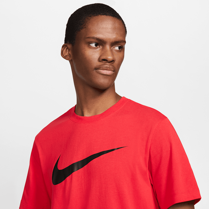 Nike   Sportswear Tee Icon Swoosh czerwony 46608 3