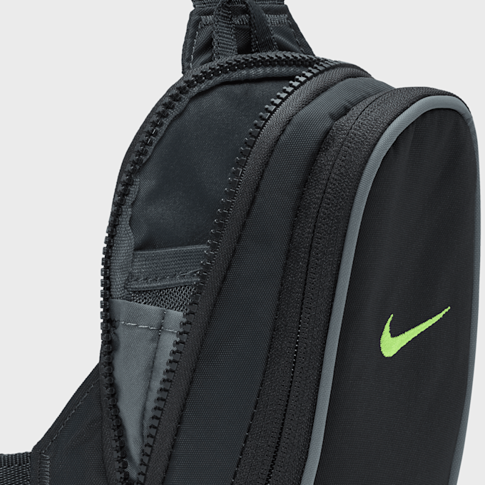Nike Sportswear Essentials Crossbody Bag negro 46688 4