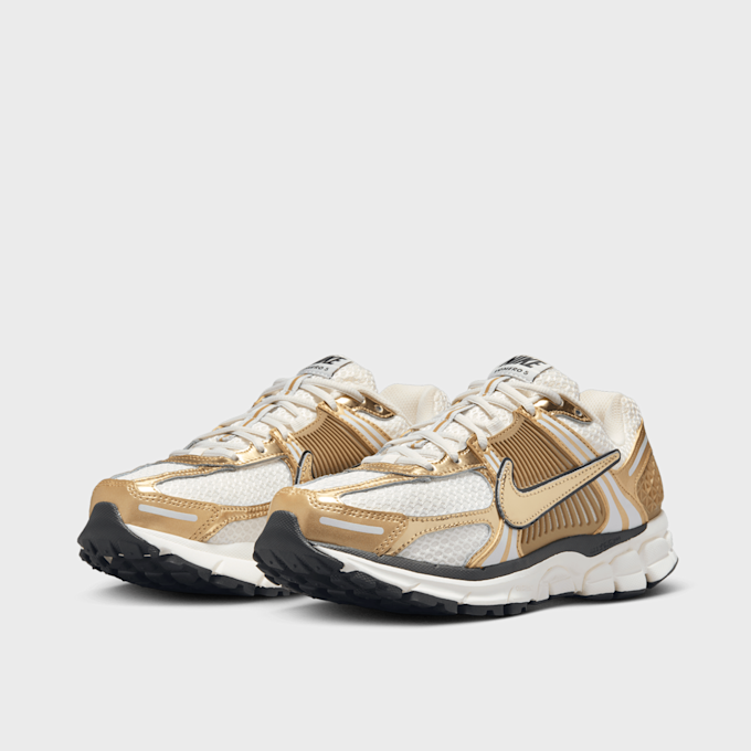 Nike   Zoom Vomero 5 gold 46737 4