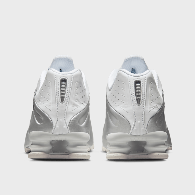 Nike   Shox R4 blanc 46801 5