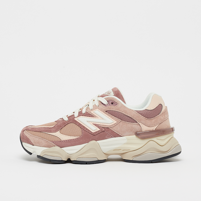 New Balance 9060 rood 47298 1