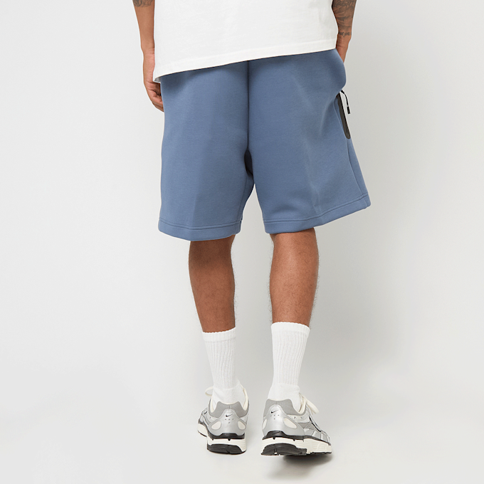 Nike   Paris Saint-Germain Tech Fleece Shorts niebieski 47493 2