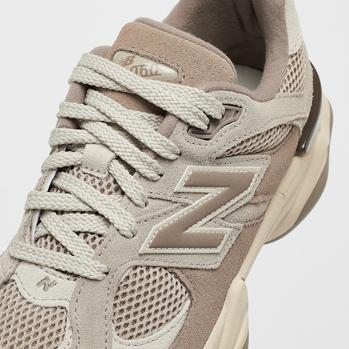 New Balance 9060 (GS) beige 47530 6