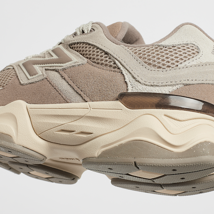 New Balance 9060 (GS) beż 47530 7